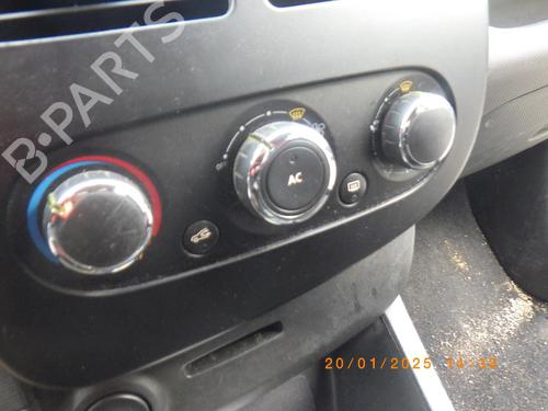 climate-control-renault-clio-iv-bh_-2012-2013-2014-2015-2016-2017-2018-2019-2020-2021-24334932 main image