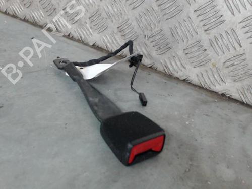 Used Seat buckle AUDI Q2 (GAB, GAG) 30 TDI (115 hp) 30180492