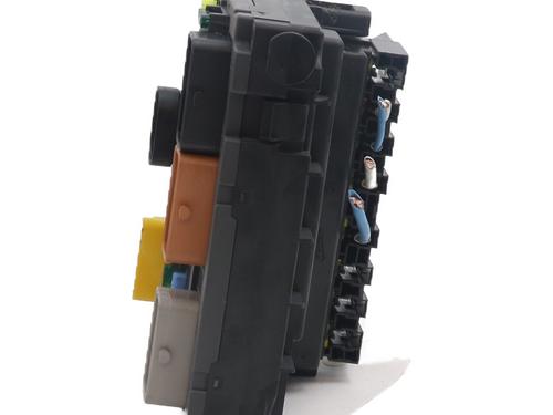 Used Fuse box Fuse box PEUGEOT EXPERT Van (VF3A_, VF3U_, VF3X_) 1.6 HDi 90 16V (90 hp) 33799205 33799205