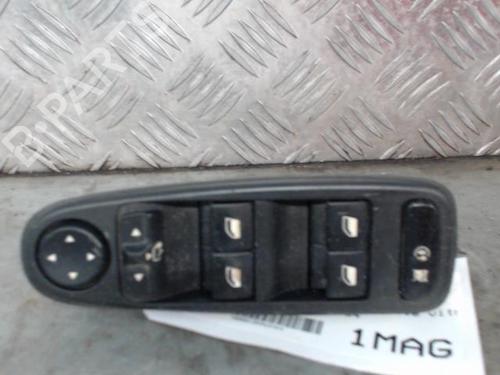 Left front window switch CITROËN C4 Picasso I MPV (UD_) 1.6 HDi | BP26153409I27 - Image 2