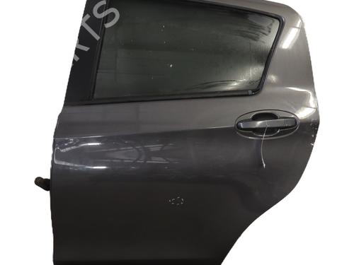 Used Left rear door TOYOTA YARIS (_P13_) 1.3 (NSP130_, NSP130) (99 hp) 29065875