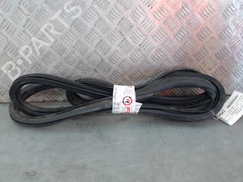 Rubber door seal PEUGEOT 308 II (LB_, LP_, LW_, LH_, L3_) 1.6 BlueHDi 120 | BP28531473C142 