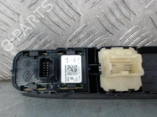 Used Left front window switch Left front window switch RENAULT CLIO IV (BH_) 1.5 dCi 75 (75 hp) 25206735 25206735