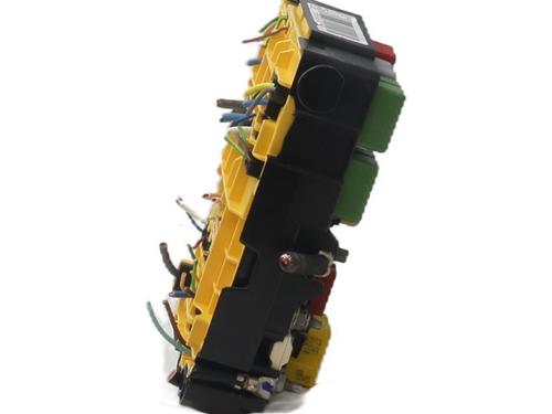 Used Fuse box Fuse box PEUGEOT 208 I (CA_, CC_) 1.6 HDi / BlueHDi 75 (75 hp) 32523857 32523857