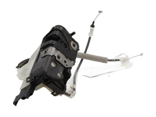 Używane Zamek drzwi przednich prawych PEUGEOT 2008 II (UD_, US_, UY_, UJ_, UR_, UC_) 1.5 BlueHDI 130 (131 hp) 30854410