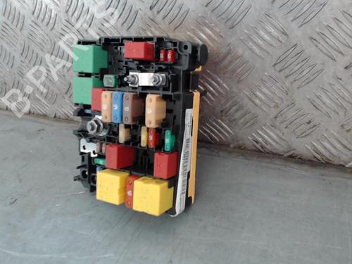 Fuse box PEUGEOT 208 I (CA_, CC_) 1.0 VTi | BP29530067E1