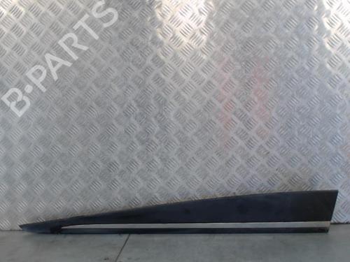 Used Door moulding trim RENAULT CLIO IV (BH_) 1.5 dCi 75 (75 hp) 27381709