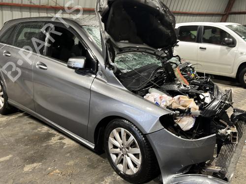 Brukte deler til MERCEDES-BENZ B-CLASS Sports Tourer (W246, W242) B 180 CDI (246.200) (109 hp) 4411249