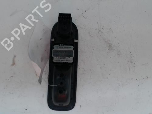 Used Left front window switch Left front window switch RENAULT TWINGO II (CN0_) 1.5 dCi (CN0E) (64 hp) 23051821 23051821