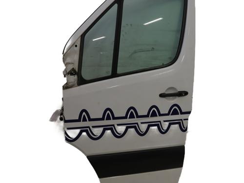 Used Left front door MERCEDES-BENZ SPRINTER 3,5-t Van (B906) 316 CDI (906.631, 906.633, 906.635, 906.637) (163 hp) 30058865