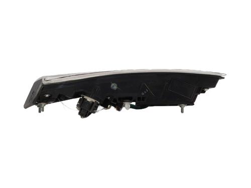 left-tailgate-light-toyota-corolla-hatchback-_e21_-_ea1_-_eh1_-2018-26686552 main image