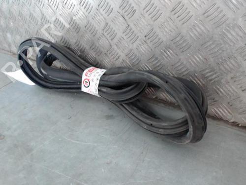 Rubber door seal PEUGEOT 308 II (LB_, LP_, LW_, LH_, L3_) 1.6 BlueHDi 120 | BP28531473C142 