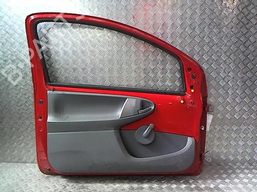 Left front door PEUGEOT 107 (PM_, PN_) 1.0 | BP23838942C2