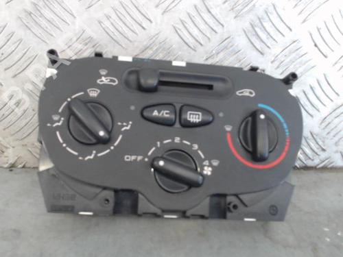 Used Climate control PEUGEOT 206 Hatchback (2A/C) 1.4 i (75 hp) 24407485