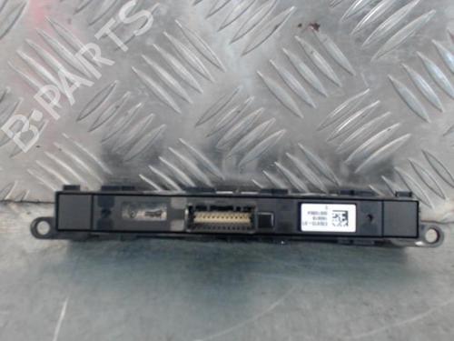 Used Switch RENAULT MEGANE IV Hatchback (B9A/M/N_) 1.5 dCi 110 (B9A3) (110 hp) 23838196