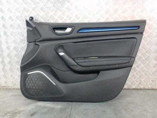 Forreste højre beklædning RENAULT MEGANE IV Hatchback (B9A/M/N_) 1.3 TCe 140 (B9NB) (140 hp) 30592122