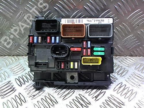 fuse-box-citroen-c3-ii-sc_-2009-23050629 main image