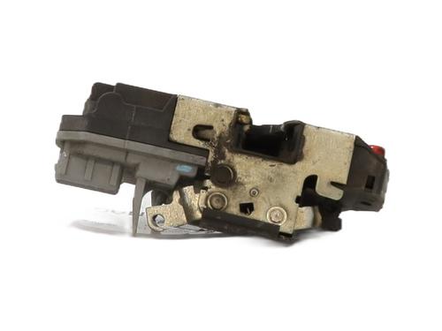 Højre bagtil lås PEUGEOT 206 Hatchback (2A/C) 1.4 i (75 hp) 32093281