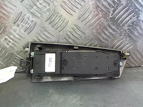 left-front-window-switch-toyota-corolla-_e12_-2001-2002-2003-2004-2005-2006-2007-2008-24208645 main image