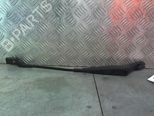 Used Front windshield wiper arm RENAULT TWINGO II (CN0_) 1.2 16V (CN04, CN0B) (75 hp) 23839431