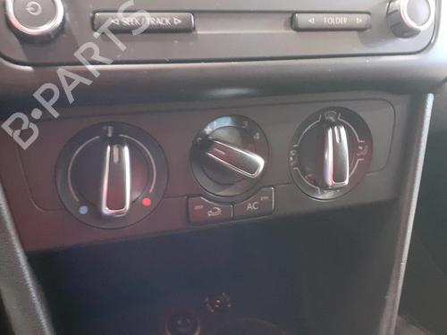 Left headlight VW POLO V (6R1, 6C1) 1.6 TDI | BP32304684C28 