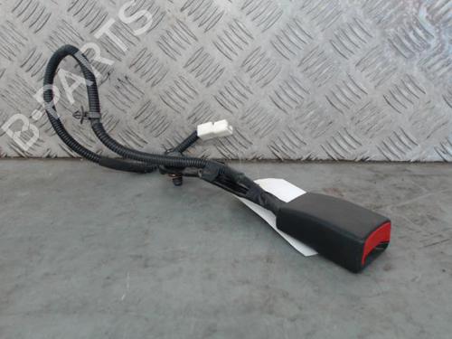 Used Seat buckle HYUNDAI i40 I CW (VF) 1.7 CRDi (136 hp) 27821170
