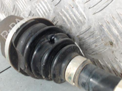 Left front driveshaft PEUGEOT 308 II (LB_, LP_, LW_, LH_, L3_) 1.2 THP 110 | BP25052393M38