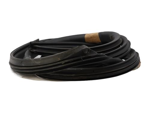 Used Rubber door seal MINI MINI (R56) Cooper D (112 hp) 31360011