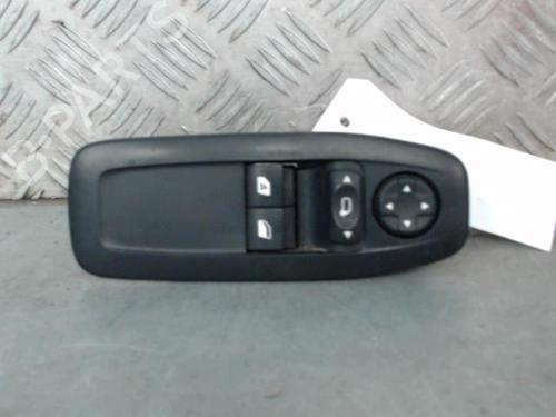 Used Left front window switch PEUGEOT 208 I (CA_, CC_) 1.6 HDi (92 hp) 25206678