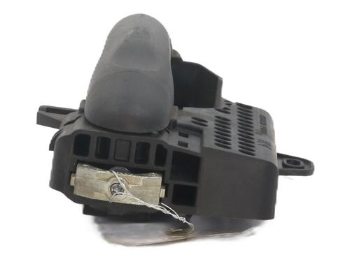 front-right-exterior-door-handle-renault-clio-iv-bh_-2012-2013-2014-2015-2016-2017-2018-2019-2020-2021-33048906 main image