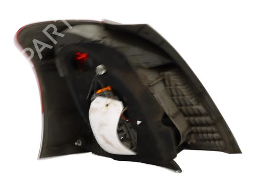 Right taillight TOYOTA YARIS (_P9_) 1.4 D-4D (NLP90_, NLP90R) | BP32210392C35
