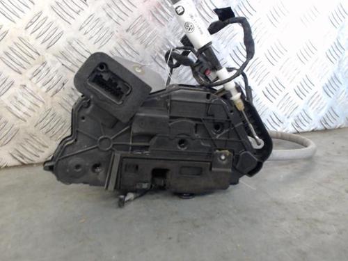 front-left-lock-vw-golf-viii-cd1-da1-2019-27733924 main image