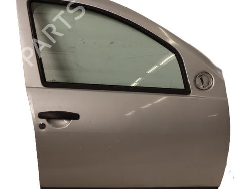 Used Right front door DACIA SANDERO 1.2 16V (75 hp) 23840074