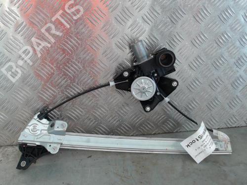 Used Front left window mechanism TOYOTA YARIS CROSS (MXP_) 1.5 Hybrid (MXPJ10) (116 hp) 23840779