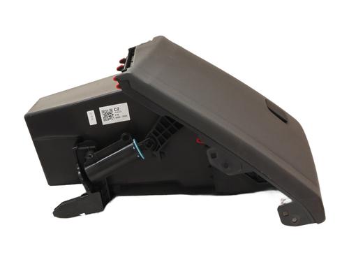 glove-box-renault-arkana-i-lcm_-ldn_-2019-23053012 main image