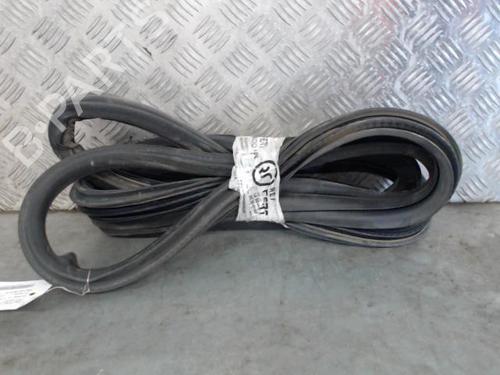 Used Rubber door seal PEUGEOT 208 I (CA_, CC_) 1.6 HDi / BlueHDi 75 (75 hp) 27718017