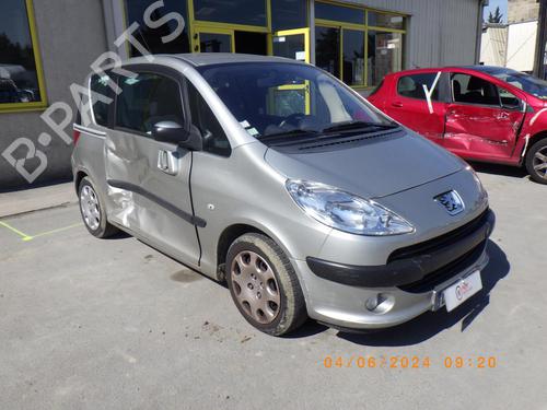 Left taillight PEUGEOT 1007 (KM_) 1.4 | BP23051386C34 - Image 4