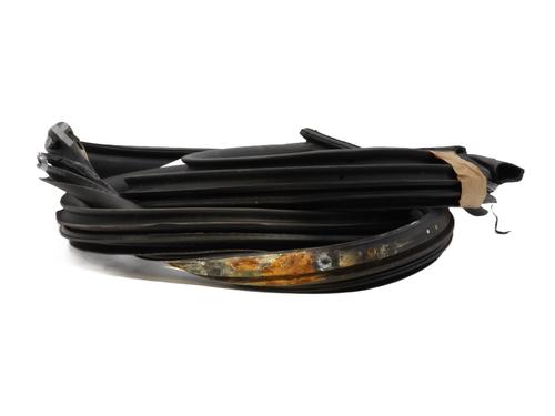 rubber-door-seal-mini-mini-r56-2005-2006-2007-2008-2009-2010-2011-2012-2013-2014-31360011 main image