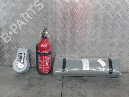 jack-kit-renault-trafic-iii-van-fg_-2014-23836037 main image