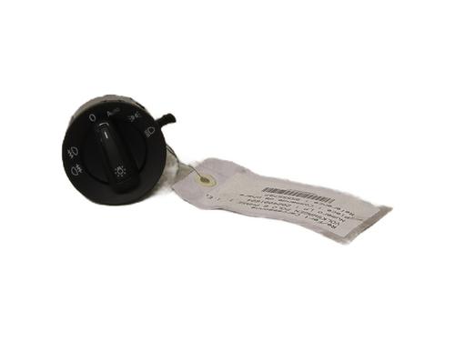 Used Headlight switch Headlight switch VW POLO VI (AW1, BZ1, AE1) 1.0 (75 hp) 23052255 23052255
