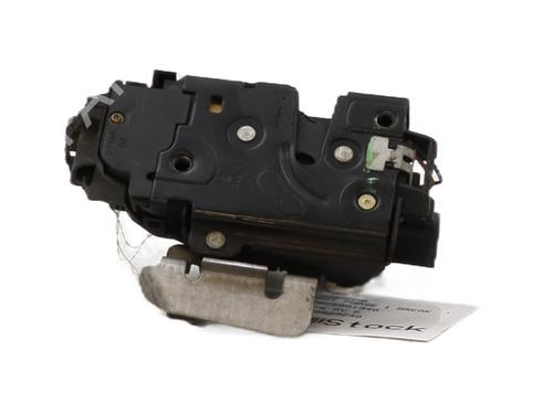 Serrure avant gauche AUDI A4 B6 Avant (8E5) 1.9 TDI (130 hp) 32171169