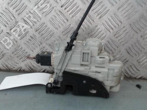 front-right-lock-seat-leon-1p1-2005-2006-2007-2008-2009-2010-2011-2012-2013-30205408 main image