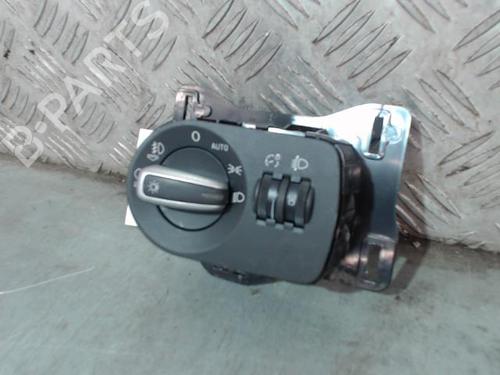 headlight-switch-audi-a1-sportback-8xa-8xf-2011-2012-2013-2014-2015-2016-2017-2018-2019-30618332 main image