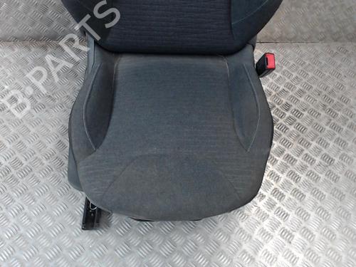 Right front seat CITROËN C3 II (SC_) 1.2 VTi 82 | BP23048103C16 - Image 3