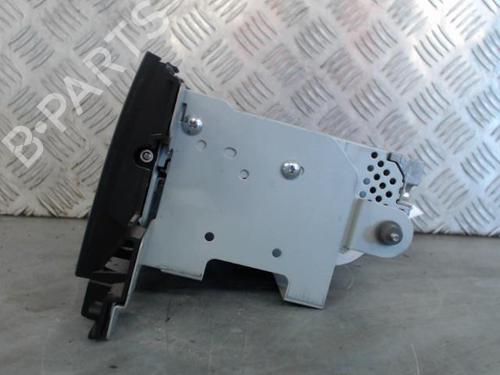 Radio SUZUKI GRAND VITARA II (JT, TE, TD) 1.9 DDiS All-wheel Drive (JT419, TD44, JB419WD, JB419XD,... | BP27201689E6 