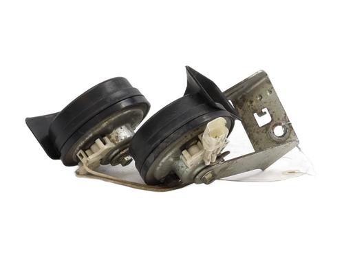 Used Horn PEUGEOT 5008 II (MC_, MJ_, MR_, M4_) 2.0 BlueHDi 180 (MJEHZW, MJEHZR, MJEHZP) (177 hp) 32218985