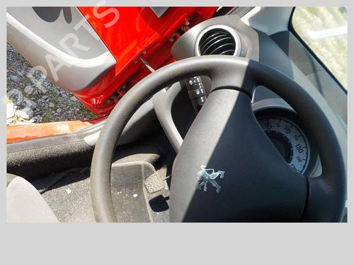 Used Steering wheel PEUGEOT 107 (PM_, PN_) 1.0 (68 hp) 23047851