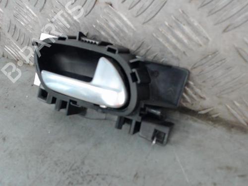Used Front right interior door handle Front right interior door handle PEUGEOT 208 I (CA_, CC_) 1.6 HDi / BlueHDi 75 (75 hp) 24614041 24614041