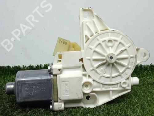 Used Right front window motor MERCEDES-BENZ C-CLASS (W204) [2007-2015]  11769070