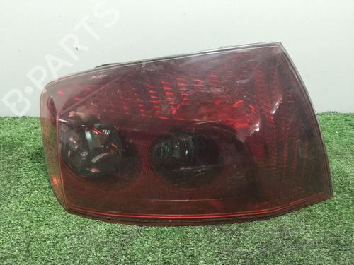 Used Left taillight Left taillight PEUGEOT 407 (6D_) 2.0 HDi 135 (6DRHRH, 6DRHRE, 6DRHRG, 6DRHRJ) (136 hp) 34100553 34100553